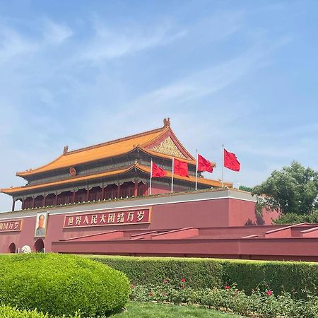 East Sacred Hotel ᴸᴱo---Foreign Accept---Tourism Service English-Speaking 丨 Near Tiananmen Forbidden City丨very Close To Metro Zhangzizhong And Beixinqiao 丨european Foot Ball English丨free Advance Tickets And Laundry Drying Service Coffee Snacks Pequim Exterior foto